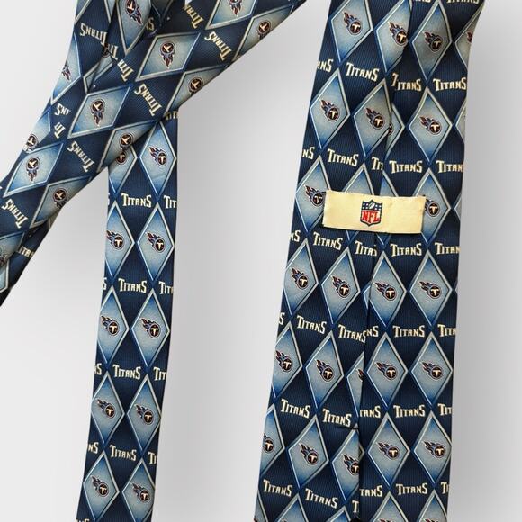 NFL Tennessee Titans Men's Tie - Picture 2 of 4